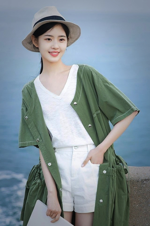 Kaiyun(中国)开云-大型露天瑜伽节，体验身心合一的运动盛宴，户外瑜伽视频50时分